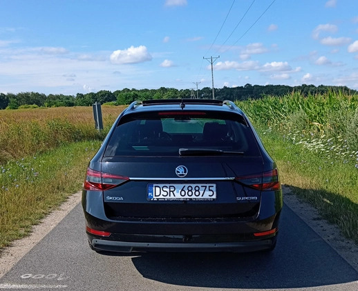 Skoda Superb cena 63456 przebieg: 324000, rok produkcji 2018 z Zwierzyniec małe 497